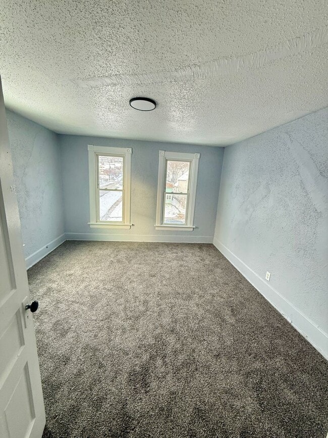 Building Photo - 1627-1629 W 8th Street