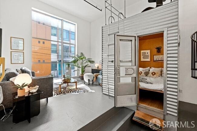 Building Photo - 55 Norfolk St