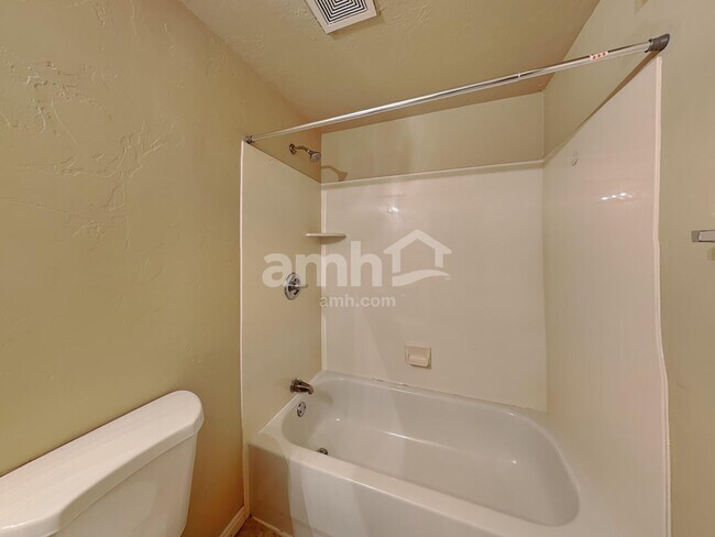 Building Photo - 3595 S Feulner Dr