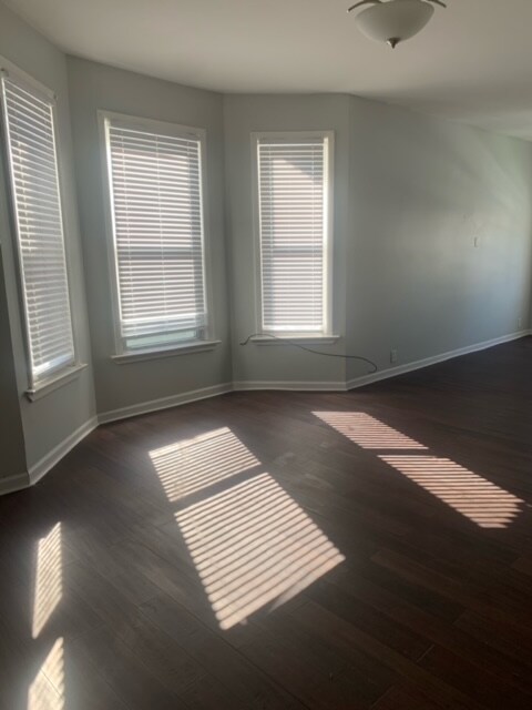 Building Photo - 4235 N Lawndale Ave