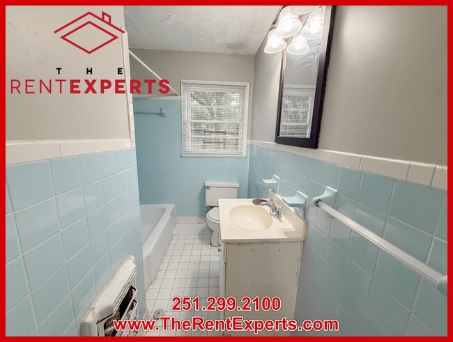 Building Photo - 1701 Conti St