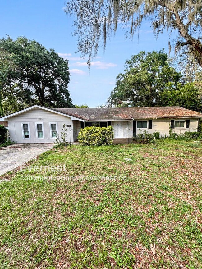 Primary Photo - 1131 N Magnolia Cir