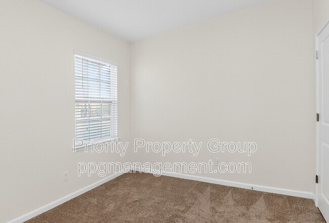 Building Photo - 2212 Apple Glen Ln