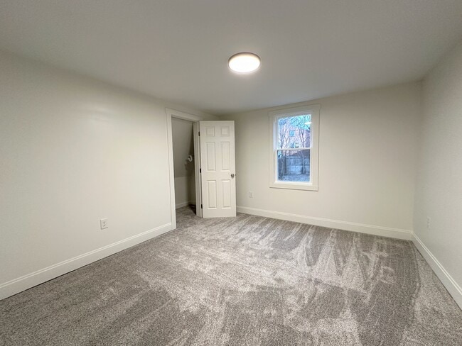 Building Photo - 1337 Methyl St