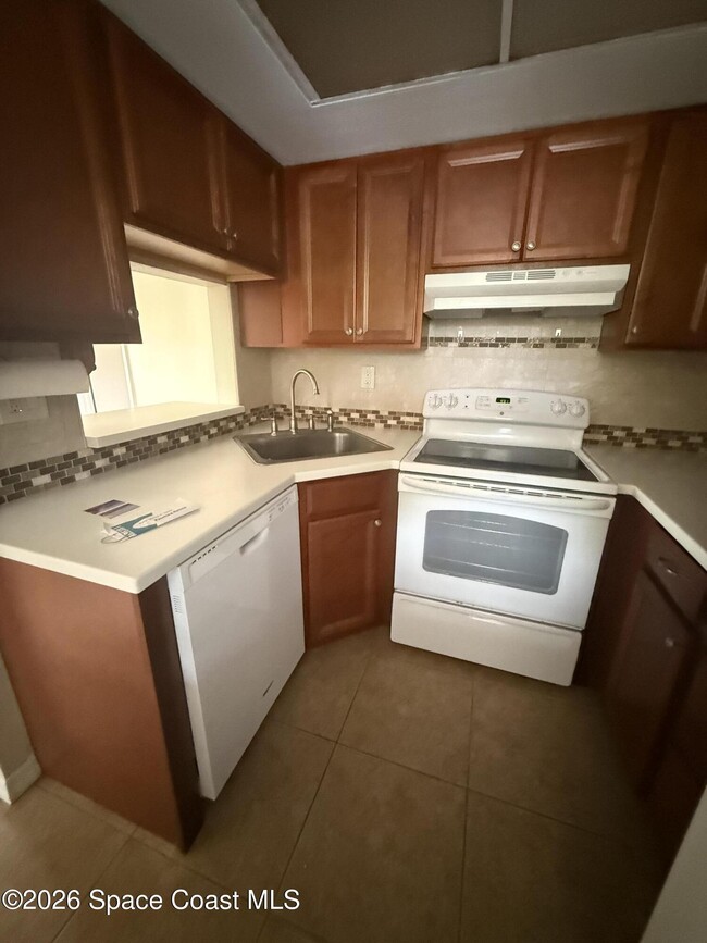 Building Photo - 1601 Sunny Brook Ln