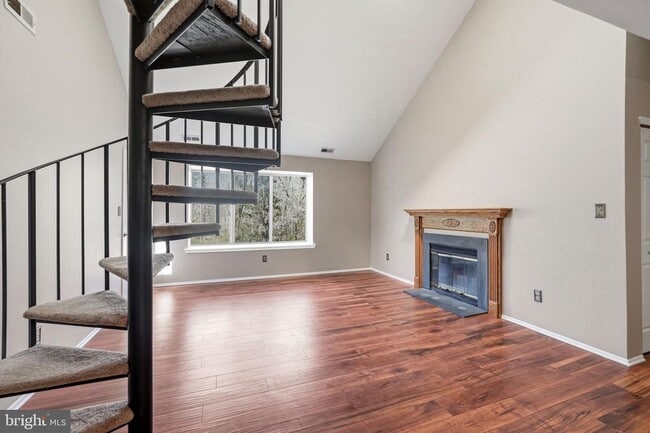 Building Photo - 4215C Aberdeen Dr