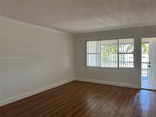 Building Photo - 250 Layne Blvd