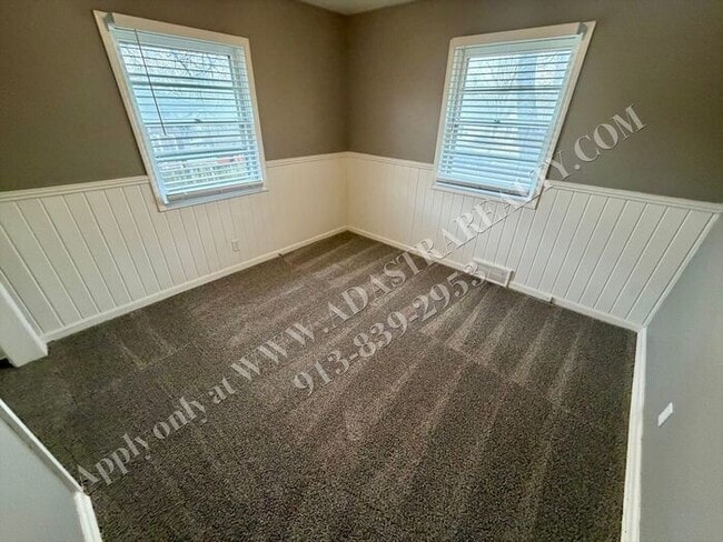 Building Photo - Cozy 3 Bed 1 Bath Home in Raytown-Available NOW!!