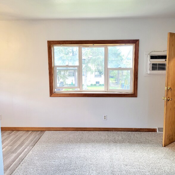 Building Photo - 5604 Bjelde Ln