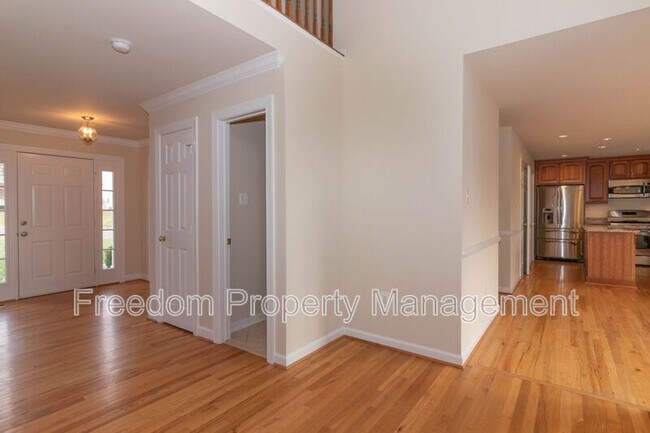 Building Photo - 80 Brookshire Dr