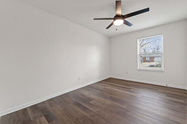 Building Photo - 3 BD 2 BA