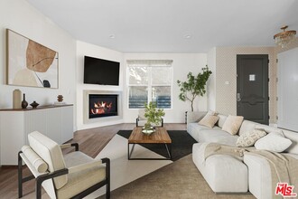 Building Photo - 1745 S Barrington Ave