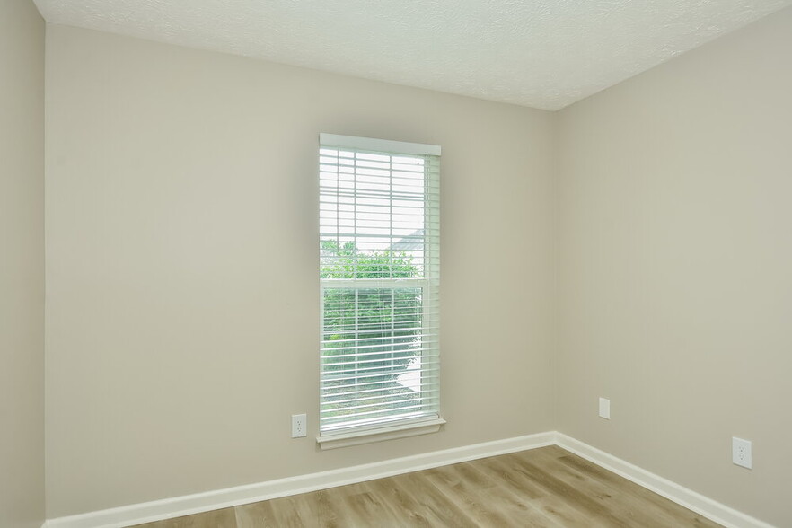 Building Photo - 1400 Micheles Way