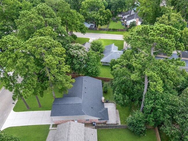 Building Photo - 2030 Lone Rock Dr