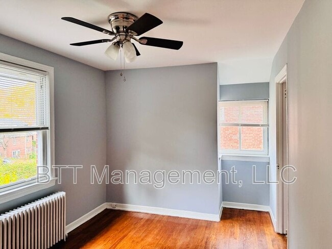 Building Photo - 8400 Greenwood Ave