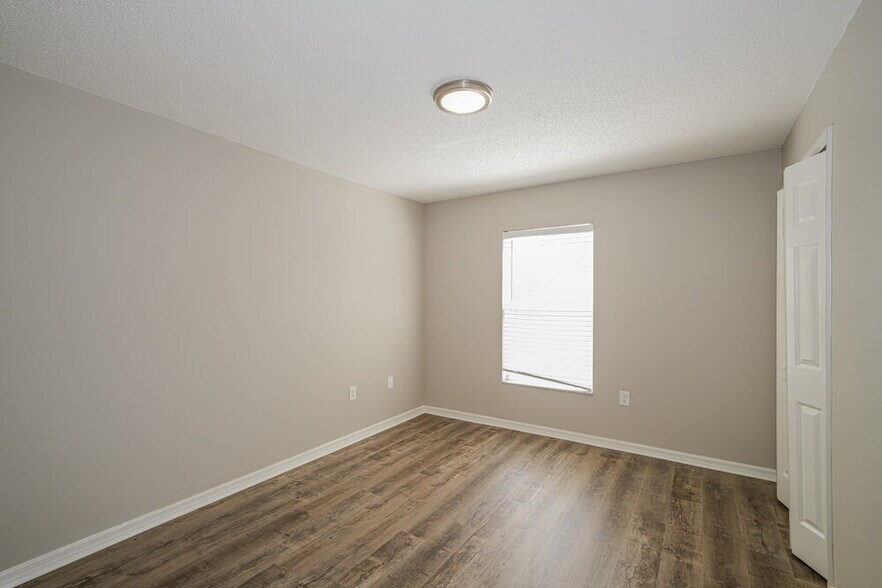 Building Photo - 13809 Gentle Woods Ave