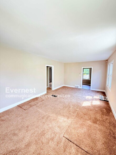 Building Photo - 14600 Lauder St