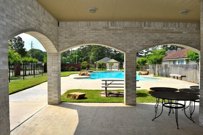 Building Photo - 15531 Forest Creek Farms Dr