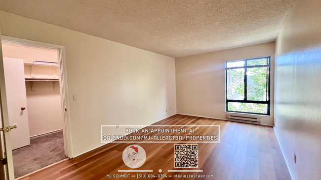 Building Photo - Large 1 bedroom Condo with new LVP floorin...