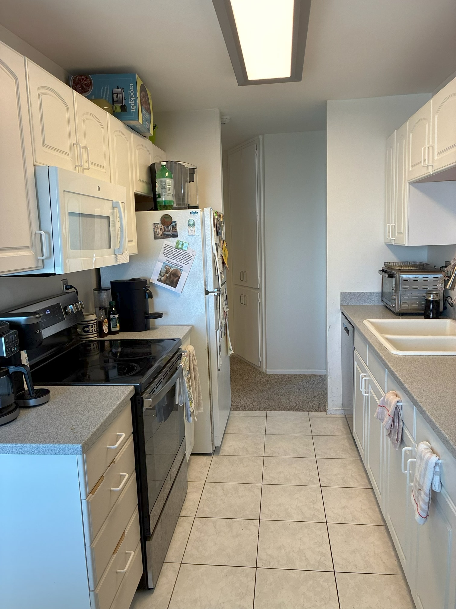 Building Photo - 640 The Village