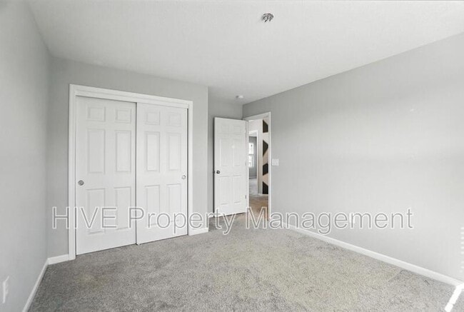 Building Photo - 6888 Lady Abigail Dr
