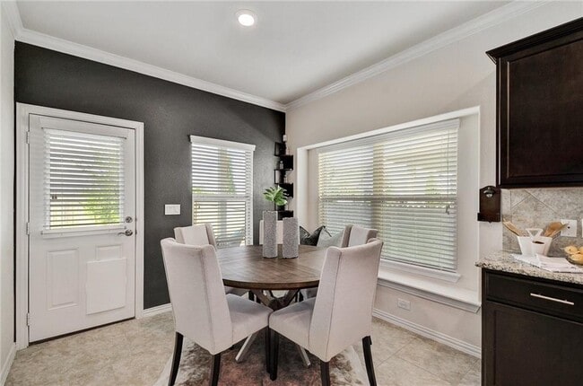 Building Photo - 6029 Mary Lewis Dr