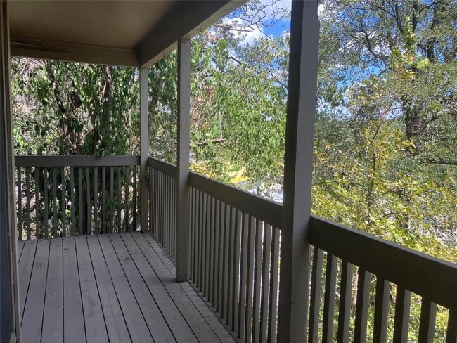 Building Photo - 3809 Spicewood Springs Rd
