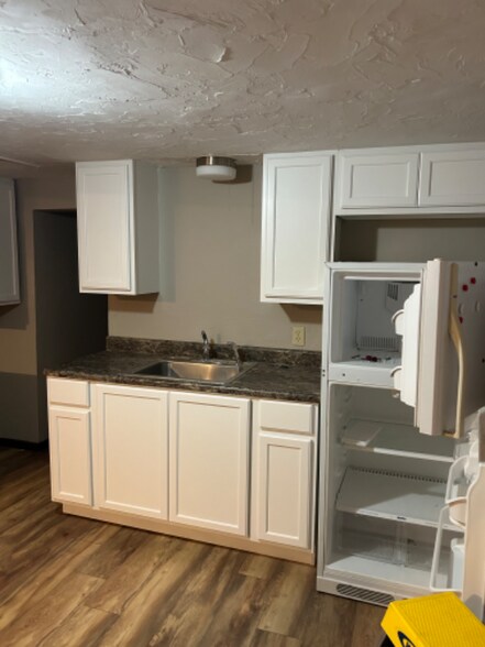 Building Photo - 15 Riverlin St