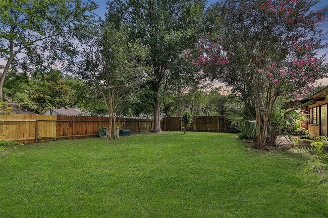 Building Photo - 3903 Coltwood Dr