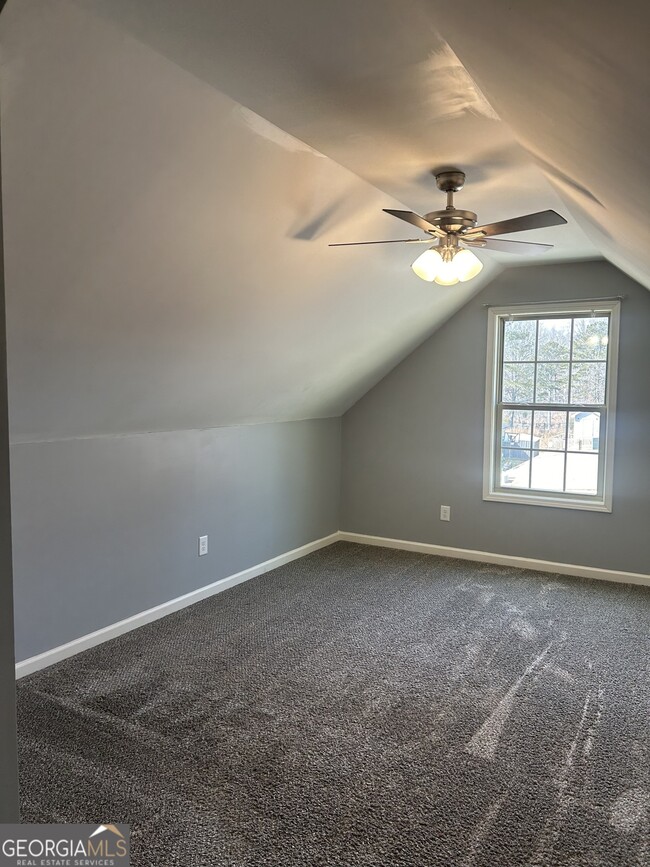 Building Photo - 149 Peak Ct.