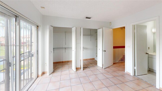 Building Photo - 6415 SW 129th Pl