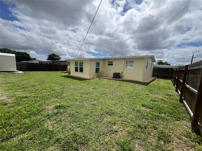 Building Photo - 2377 Starlite Ln