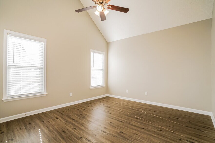 Building Photo - 7100 Missionary Ridge Dr