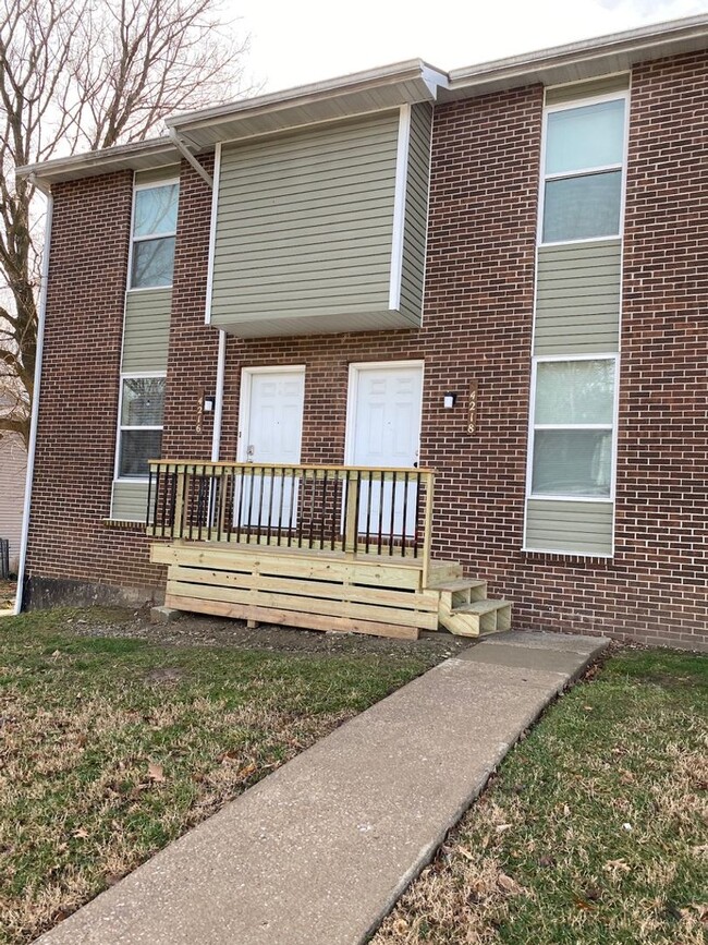 Primary Photo - 4216 W Bethany Dr