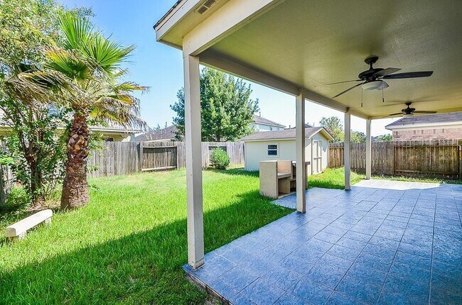 Building Photo - 18334 Grove Brook Ln