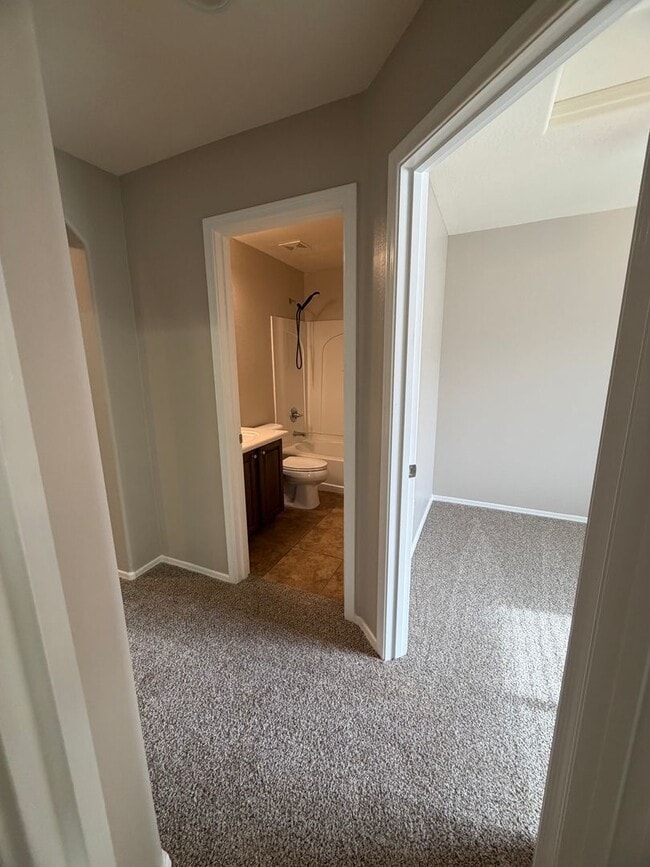 Building Photo - Community pool and a low maintenance yard