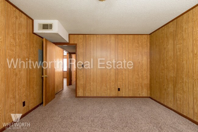 Building Photo - 3807 Sheffield Ct