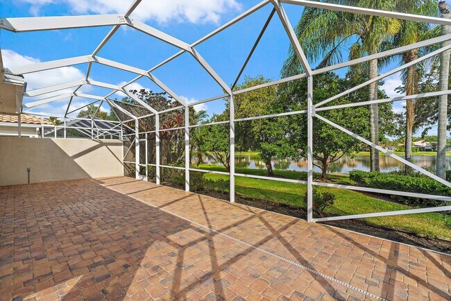 Building Photo - 8120 SE Paurotis Ln