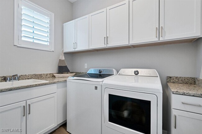 Building Photo - 15889 Cranes marsh Ct