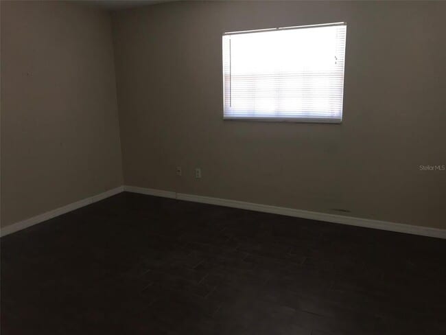 Building Photo - 517 S Hyer Ave