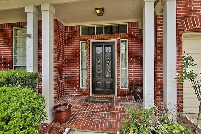 Building Photo - 1923 Wellsley Ct
