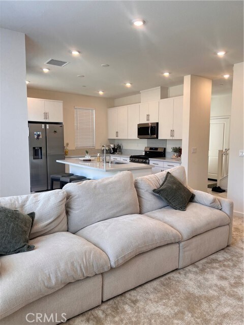 Building Photo - 16032 Sunny Ct