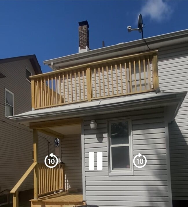 Building Photo - 847 Caledonia Ave
