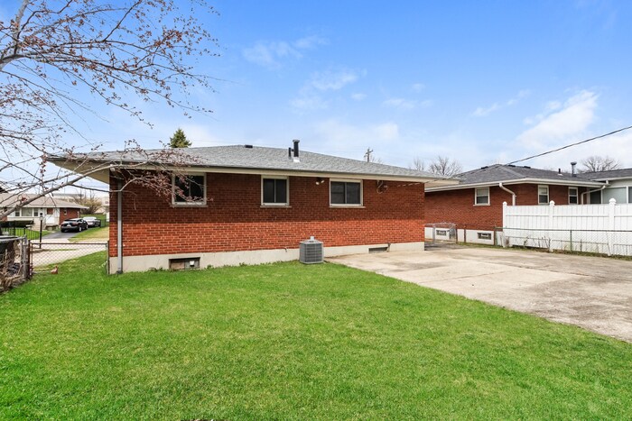 Building Photo - 3683 Ripplegrove Dr