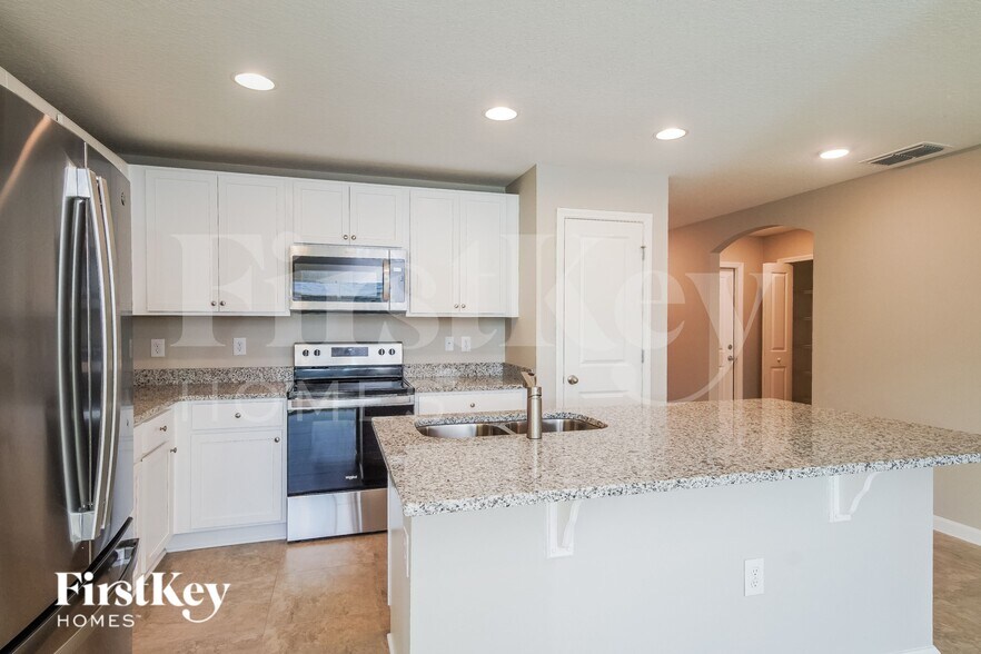 Building Photo - 349 S Haven Ct
