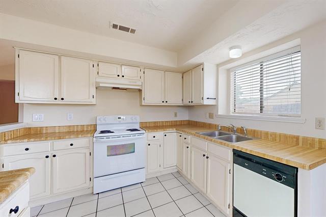 Building Photo - 6637 Belcamp Dr