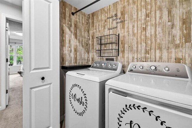 Building Photo - 2140 Laceflower Dr