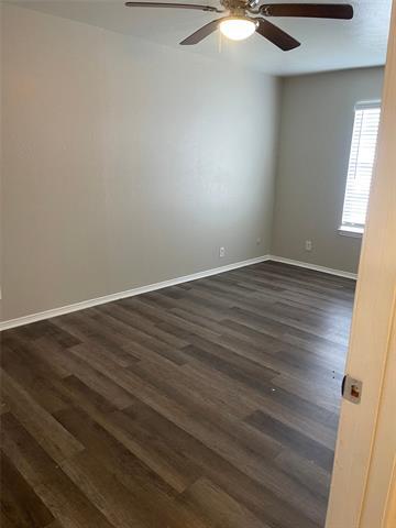 Building Photo - 2211 S Vernon Ave