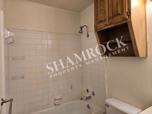 Building Photo - 3 Bedroom in Midway ISD!