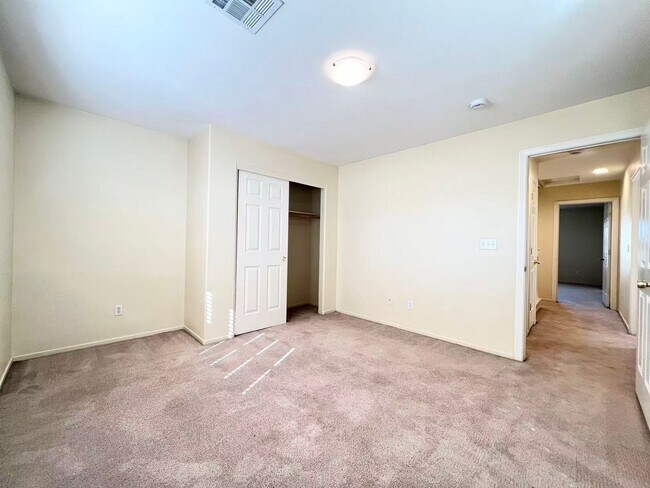 Building Photo - 9044 Partridge Hill St